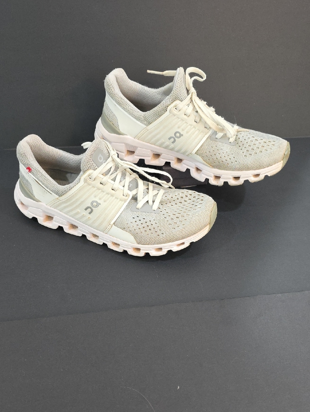 On Cloud Swift Running Womens Neutral Cream Sneakers Size 6.5